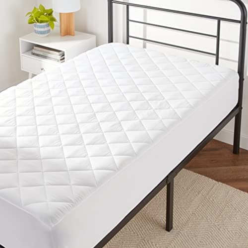 Amazon Basics SC03-009 Hypoallergenic Quilted Mattress Pad